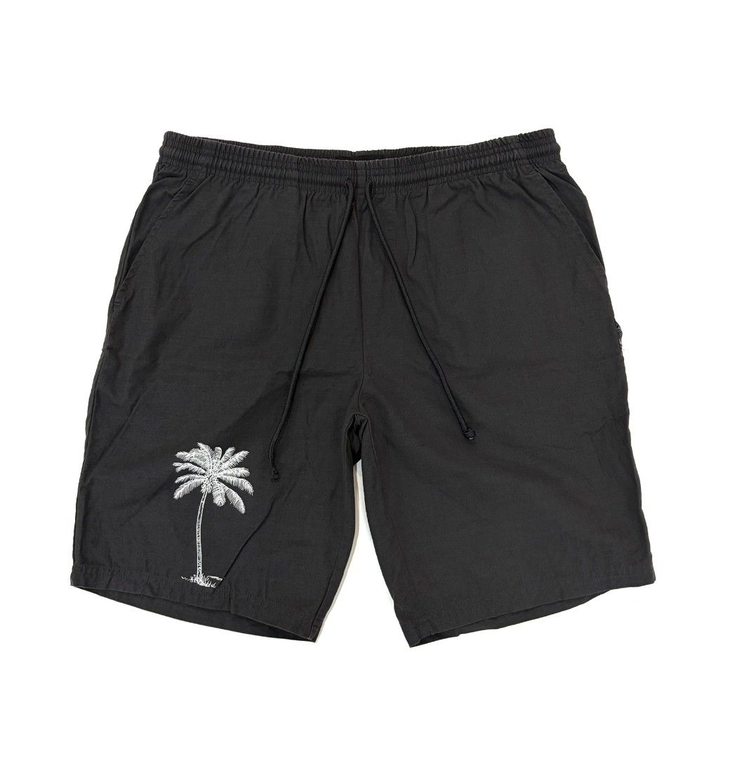 Size 32-36” - Bali Men’s Drawstring Shorts Preloved HB94 (Category: Shorts) located in Pasig City. Submitted by szorty (Listing ID 1465355139, Image 1). Description: •PRELOVED• Onhand and ready to ship Brand: Bali Condition: Used Waist: 32-36 Size in tag: L Length: 18.5 inches Pocket: 2 - All of our items are washed *Please see photos for flaws/issues if indicated. *Photos may vary from actual Tags: Bali drawstrings short mens men bottoms shorts 