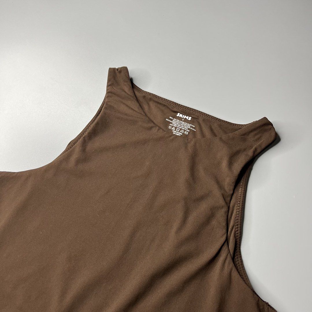 SKIMS HIGH NECK BODY SUIT (Category: Undergarments & Loungewear) located in Manila. Submitted by aaaaaahhhhhh (Listing ID 1465306664, Image 3). Description: Small 13W 24L Minimal lints Lalamove or J&t Express + Shipping fee.