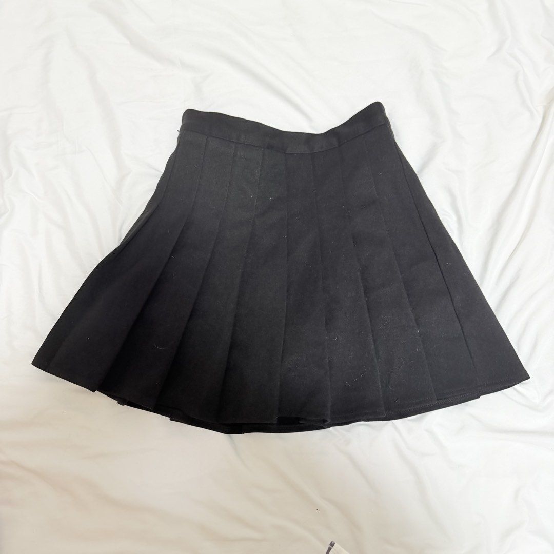 Skirt Bundle (Category: Skirts) located in Rizal. Submitted by lovedbyhannah (Listing ID 1465320425, Image 2). Description: Features: • Both have inner shorts • Zipper on the side Size: • Waist: 27-29” • Length: 17.5” (Black), 14.5” (Brown) Flaw: Black Skirt’s zipper needs to be fixed.