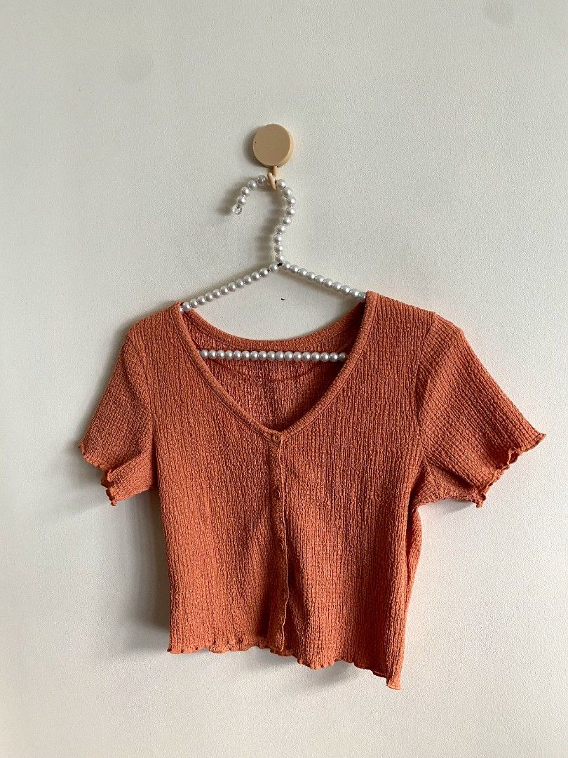 Small GU Textured Cropped Cardigan Orange (Category: Others Tops) located in Castillejos. Submitted by lalainecloset22 (Listing ID 1465208761, Image 3). Description: GU Size Small like new condition.