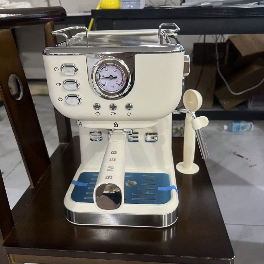 Smeg espresso machine (Category: Coffee & Tea Tableware) located in Taguig. Submitted by mschelsea (Listing ID 1465178957, Image 2). Description: Brand new from singapore. Pre order.