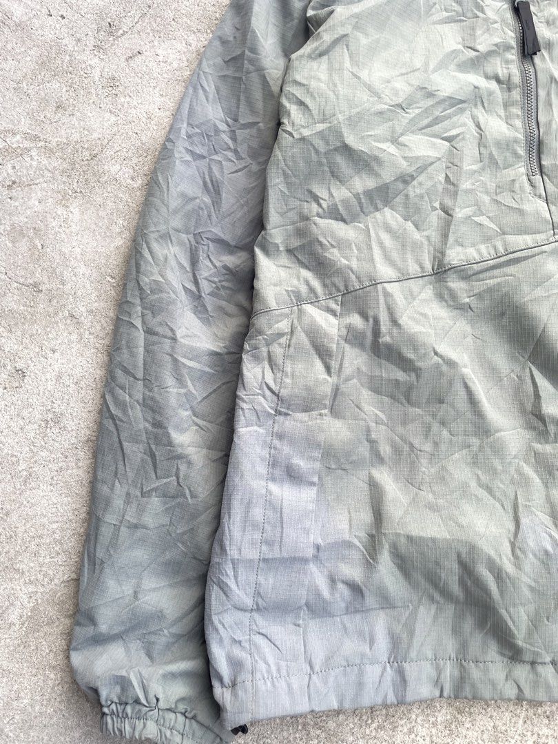 Snow Peak FR Stretch Jacket (Category: Coats, Jackets and Outerwear) located in Manila. Submitted by jarchive (Listing ID 1465265358, Image 2). Description: - Good condition - Color rate 7/10 - Need wash - Size large - 20 width - 27 length - Material Composition: 95% Polyester, 5% Aramid (with a 100% Polyester lining) - Key Feature: Flame-retardant property combined with comfortable stretch fabric - Design Details: Full-zip front, elastic cuffs, 