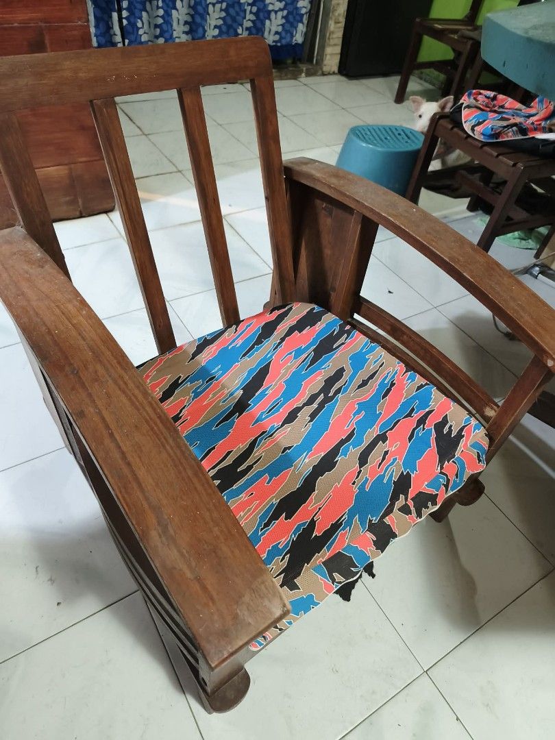 Solid Wood 3pcs set Sofa (Category: Sofas) located in Taguig. Submitted by allaineee_ (Listing ID 1465262569, Image 1). Description: Complete Foam (sandalan and upuan). with free 3 sets of Foam covers (please see photo) Still Negotiable..