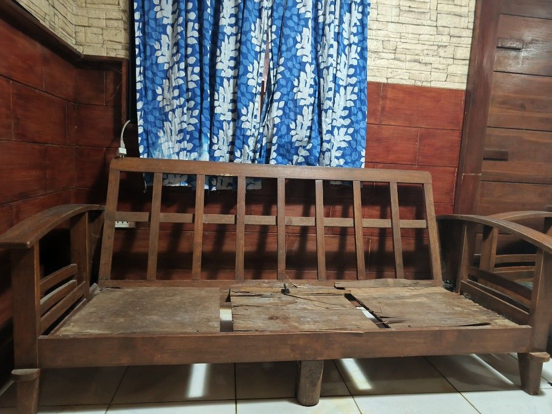 Solid Wood 3pcs set Sofa (Category: Sofas) located in Taguig. Submitted by allaineee_ (Listing ID 1465262569, Image 3). Description: Complete Foam (sandalan and upuan). with free 3 sets of Foam covers (please see photo) Still Negotiable..