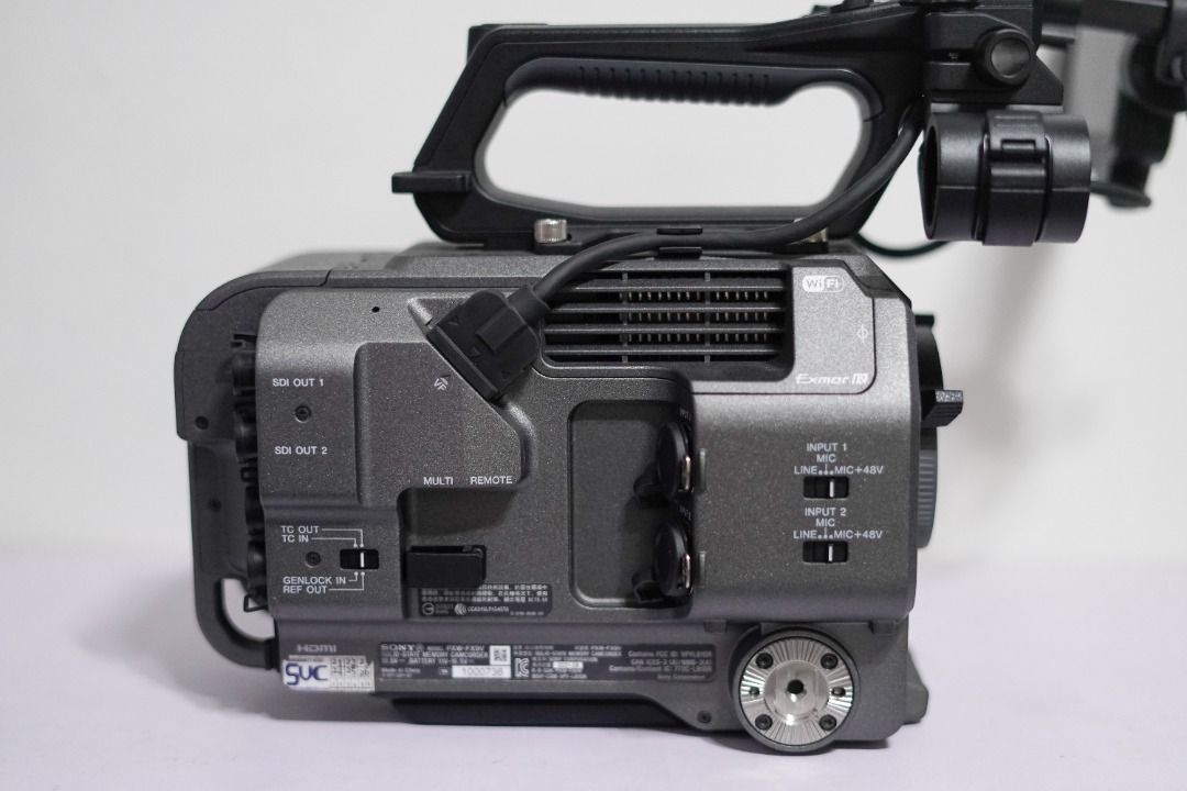 Sony FX9 - Open for Trades (Category: Cameras) located in Malabon City. Submitted by camcart (Listing ID 1465185366, Image 3). Description: ◈ Sony FX9 Body (Full Frame Camera) Open for trades sa Lower Models ➠ Inclusions: - Sony BP-U35 Battery - Sony BC-CU1 External Charger - View Finder Monitor and Cover - Sony 19.5V Adapter - Body Cap ✅ Physical Condition: 9.5/10 (In very good condition) ✅ Functionality : 10/10 (All Working) 💵 Price: 200,000 p