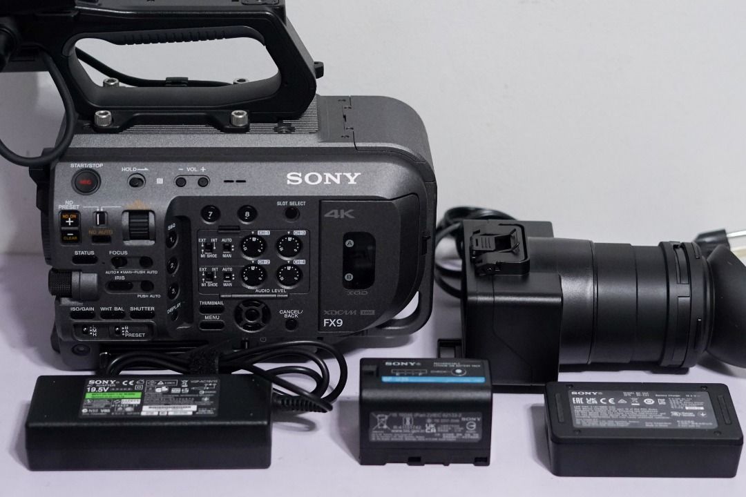 Sony FX9 - Open for Trades (Category: Cameras) located in Malabon City. Submitted by camcart (Listing ID 1465185366, Image 1). Description: ◈ Sony FX9 Body (Full Frame Camera) Open for trades sa Lower Models ➠ Inclusions: - Sony BP-U35 Battery - Sony BC-CU1 External Charger - View Finder Monitor and Cover - Sony 19.5V Adapter - Body Cap ✅ Physical Condition: 9.5/10 (In very good condition) ✅ Functionality : 10/10 (All Working) 💵 Price: 200,000 p