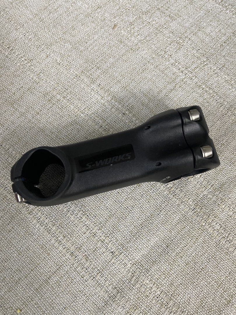 Specialized S-Works Future Stem (Category: Bicycles) located in Mandaluyong City. Submitted by philippeq (Listing ID 1465311821, Image 1). Description: Original Carbon 31.8mm 90mm 6 Degree Compatible with all Future Shocks .