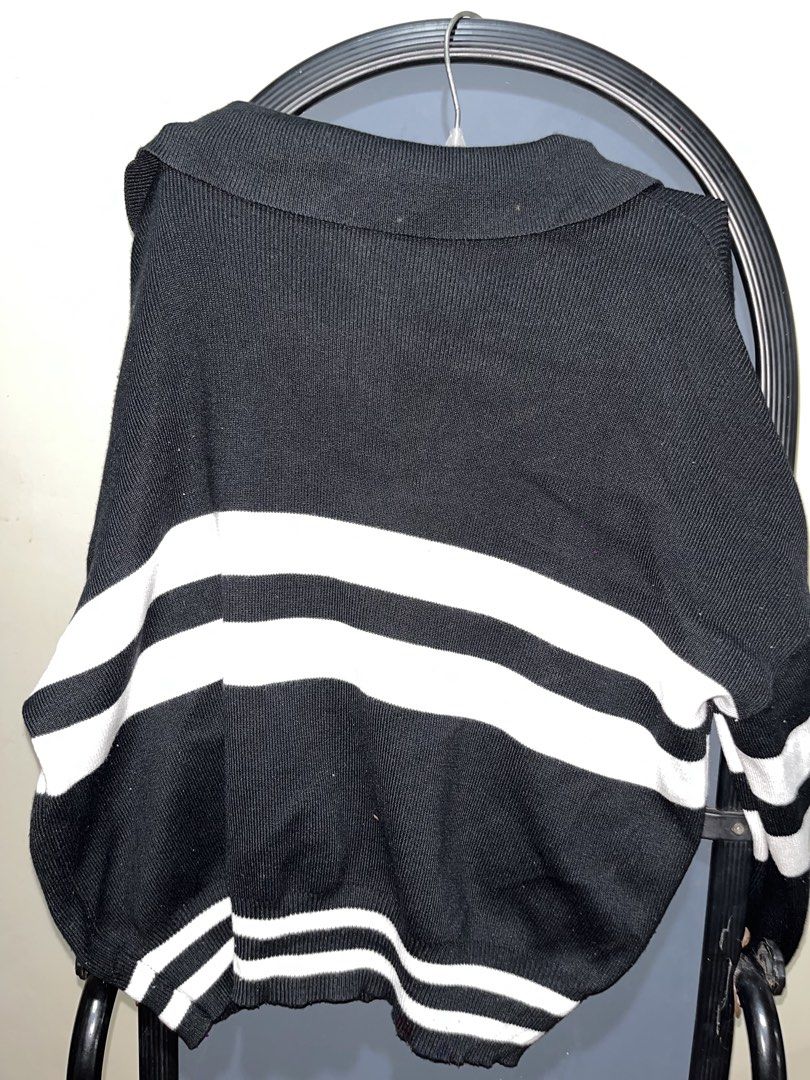 Striped Collared Knit Sweater (Category: Longsleeves) located in Rizal. Submitted by bypc5678 (Listing ID 1465354236, Image 3). Description: - Oversized fit with collar - black and white stripes - Material: Soft, comfortable knit - med to xl.