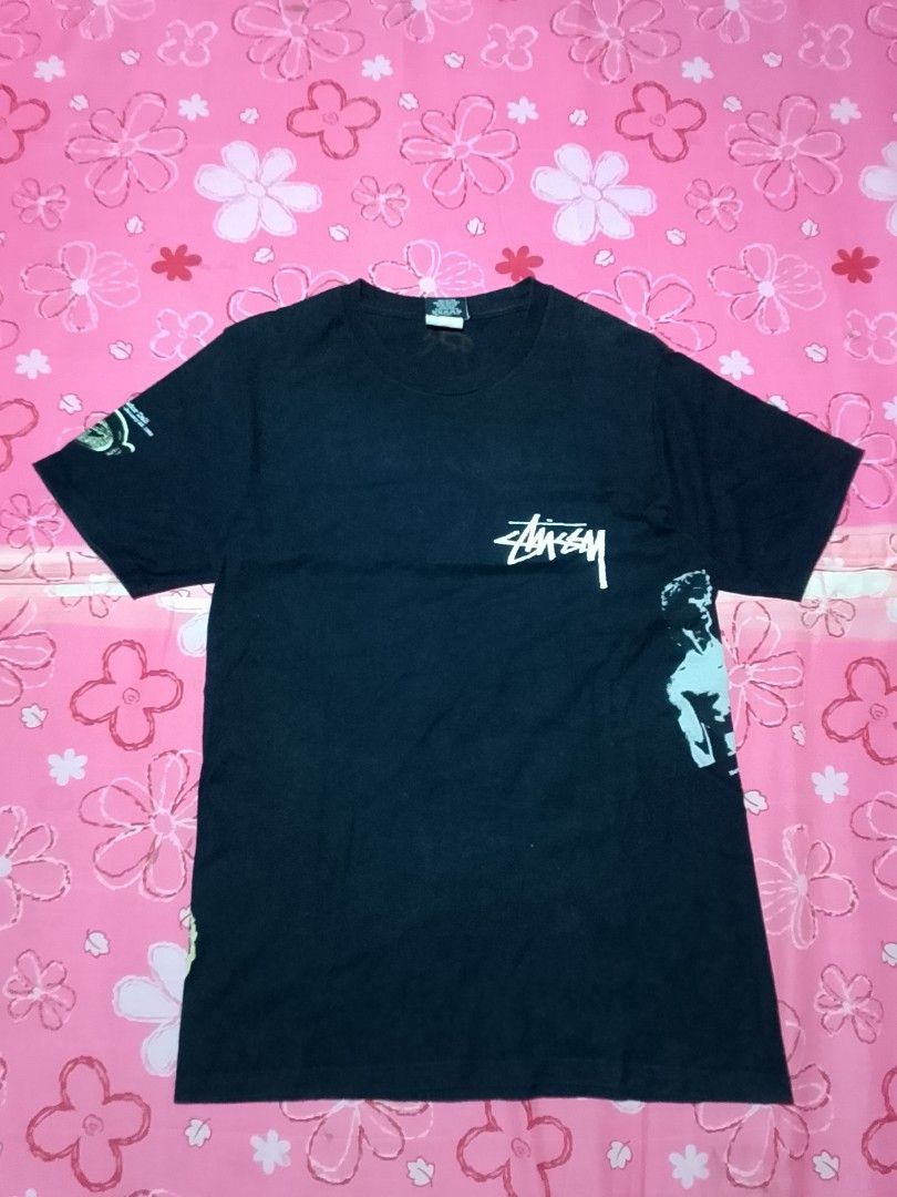 Stüssy Art Tee Black Size S (Category: Tshirts & Polo Shirts ) located in Iloilo. Submitted by janillthrifted (Listing ID 1465313606, Image 2). Description: - Brand: Stüssy - Item: Art Graphic Tee - Color: Black - Size: Small - Material: 100% Cotton (Made in Mexico) - Design details: Small chest logo, lower hem graphic, back art masterpiece collage, and sleeve text print - Condition: Clean, ready for the rotation - Shipping or meet-ups available 