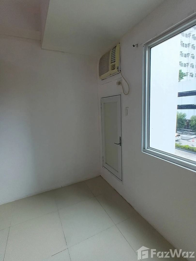 (Category: ) located in . Submitted by propertyproph (Listing ID 1465225315, Image 1). Description: .