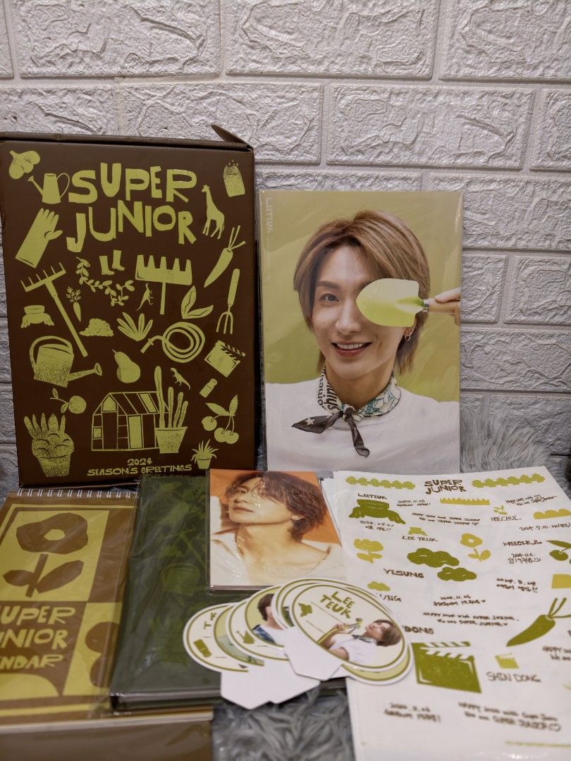 SUPER JUNIOR SEASON GREETINGS MERCH (Category: K-Wave Merchandise) located in Cavite. Submitted by drdct91 (Listing ID 1465368363, Image 1). Description: random season greetings inclusion take all.