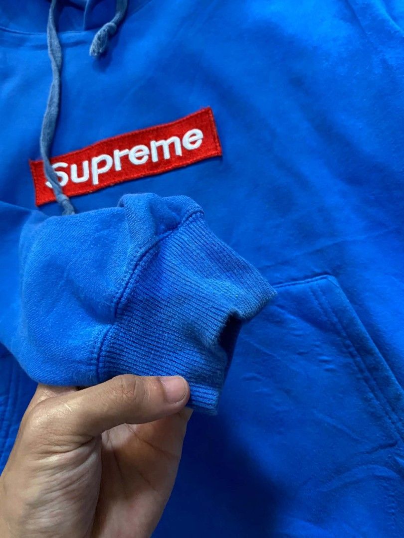 SUPREME BOX LOGO JACKET (Category: Coats, Jackets and Outerwear) located in Manila. Submitted by aize2thrft (Listing ID 1465283243, Image 3). Description: SUPREME JACKET BOX LOGO LIKE NEW CONDITION COMPLETE TAGS NO ISSUE 24/21.