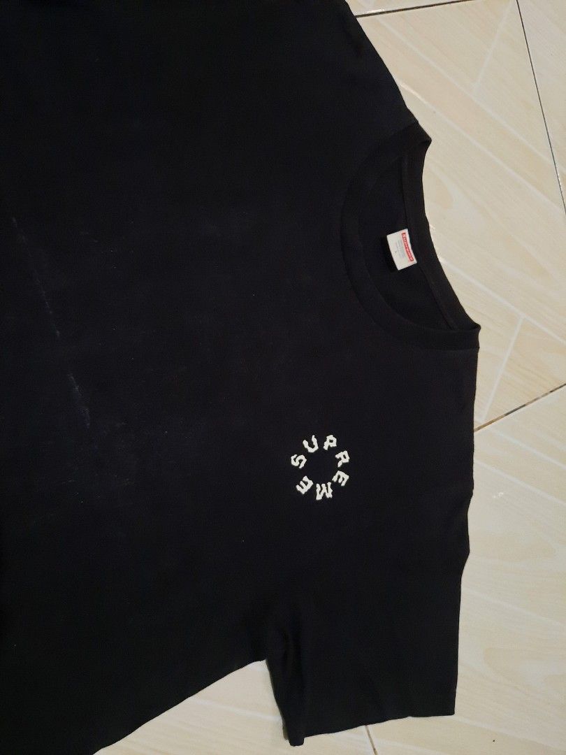 supreme marble tee (Category: Tshirts & Polo Shirts ) located in Tarlac. Submitted by thryftstash (Listing ID 1465381175, Image 2). Description: dimes: 29 - 22 L on tag issue: check last pic (crack back print) sf not included tarlac loc j&t and lbc courier.