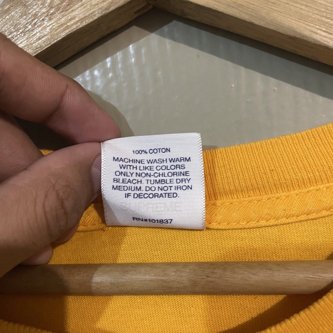 Supreme Pillows Tee FW19 (Category: Tshirts & Polo Shirts ) located in Makati City. Submitted by gustavoo28 (Listing ID 1465357376, Image 3). Description: Authentic/Legit No issues 10/10 Color rate Excellent condition 23W 29L in inches Check photos for reference.