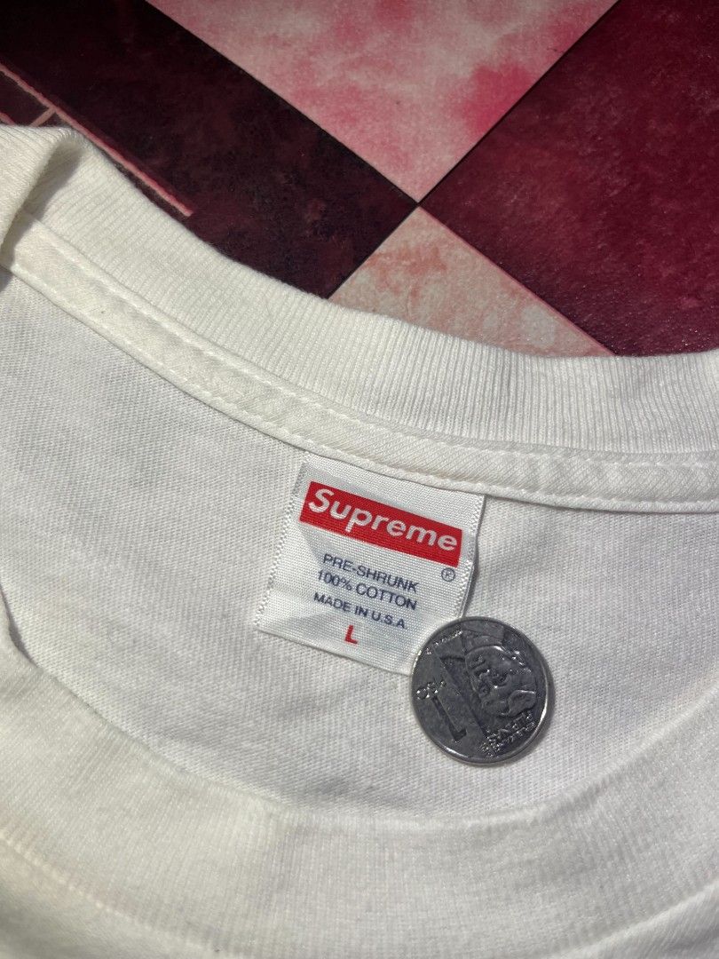Supreme Records White Graphic Tee Size L (Category: Tshirts & Polo Shirts ) located in Manila. Submitted by adzwilnams67005 (Listing ID 1465330225, Image 3). Description: - Brand: Supreme - Style: Records graphic t-shirt - Color: White with black front print and star details - Size: L - Material: Pre-shrunk cotton (Made in USA) - Fit: Classic crew neck, short sleeves - Condition: Clean, solid streetwear piece Supreme records tees ‎ ‎Size L on tag