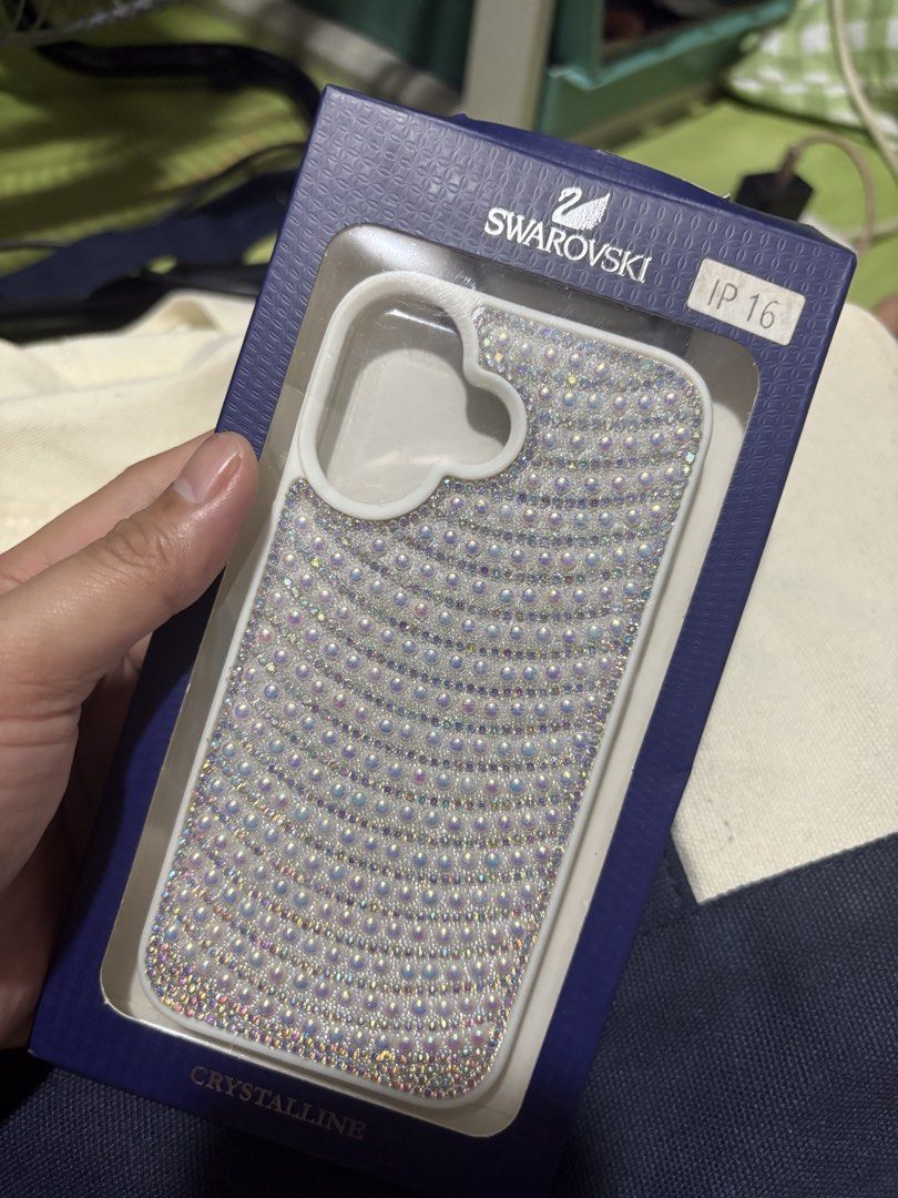 Swarovski Iphone 16 Based Model Case (Category: Cases & Sleeves) located in Manila. Submitted by marie_amador (Listing ID 1465378707, Image 2). Description: Rfs- masyado na marame case. Sinukat lang.