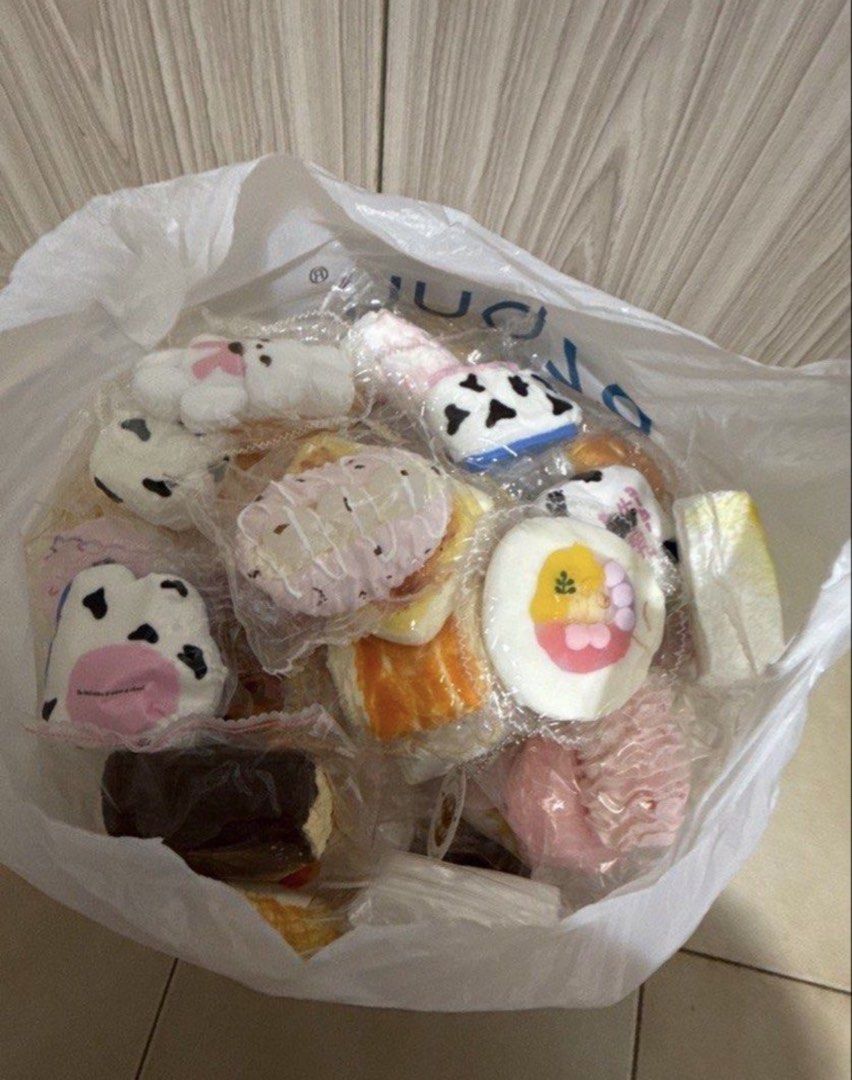 Taba Squishy (Category: Plushies & Soft Toys) located in Singapore. Submitted by makeupcraze (Listing ID 1465213899, Image 1). Description: •Grab bag consists of many random design •Self collection at my place due to weight or arrange own courier •4-5kg each bag depending on size (15-19 squishy).