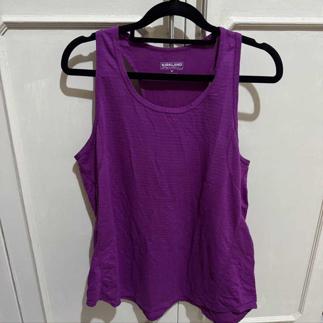 Tank Top (Category: Sleeveless) located in Vigan. Submitted by chiyannav (Listing ID 1465348898, Image 1). Description: .