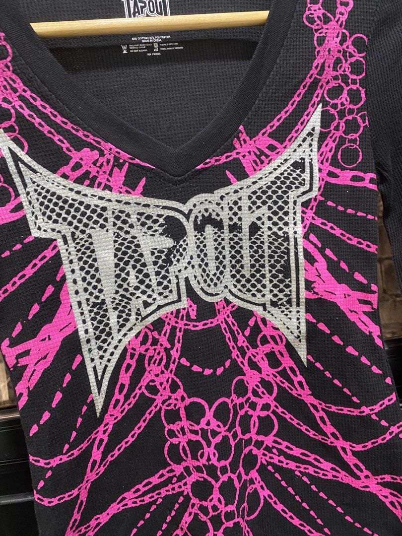 Tap out y2k (Category: Longsleeves) located in Manila. Submitted by hell_market (Listing ID 1465219494, Image 2). Description: .