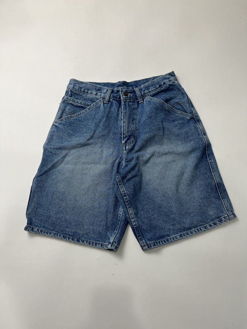 Target Shorts (Category: Shorts) located in Makati City. Submitted by ufcknwthbst (Listing ID 1465193836, Image 1). Description: Size 28 19 inch length 9.5/10 condition No issue.