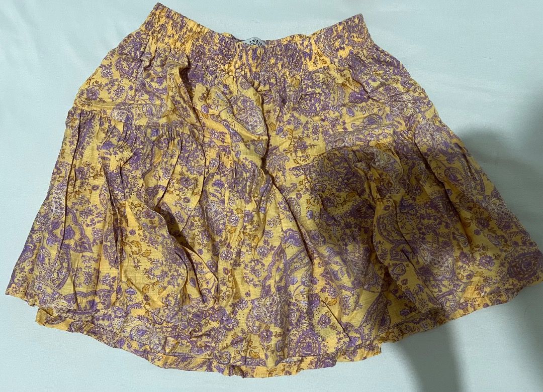 TAYO Studio Skort (Category: Skirts) located in Cavite. Submitted by classicsale (Listing ID 1465212461, Image 1). Description: Tayo Studio - Stacy Skort Size: XS-S Original Retail: Php 1,399 Selling for only: Php 900 plus shipping fee I also have the top for this skort. If you want to buy the top for this set, please message me. I’m willing to give discount. Thanks! Payment: Gcash / Maya Shipping: LBC / Grab Express / J&T (dm for more options or