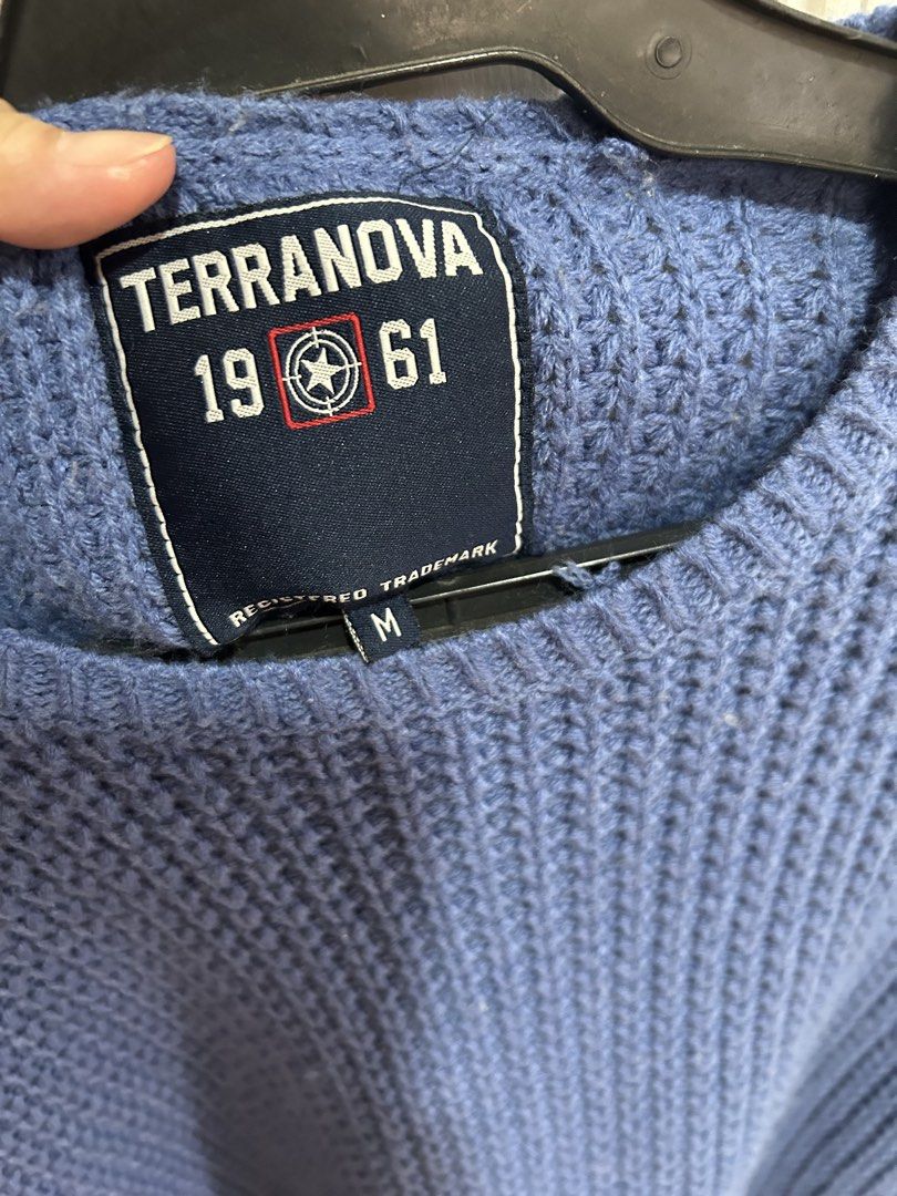 Terranova Knit Sweater (Category: Longsleeves) located in Meycauayan. Submitted by ms.einz (Listing ID 1465199961, Image 2). Description: - Brand: Terranova - Size: Medium Unisex #sweater #kinttedsweater #zara #terranova.