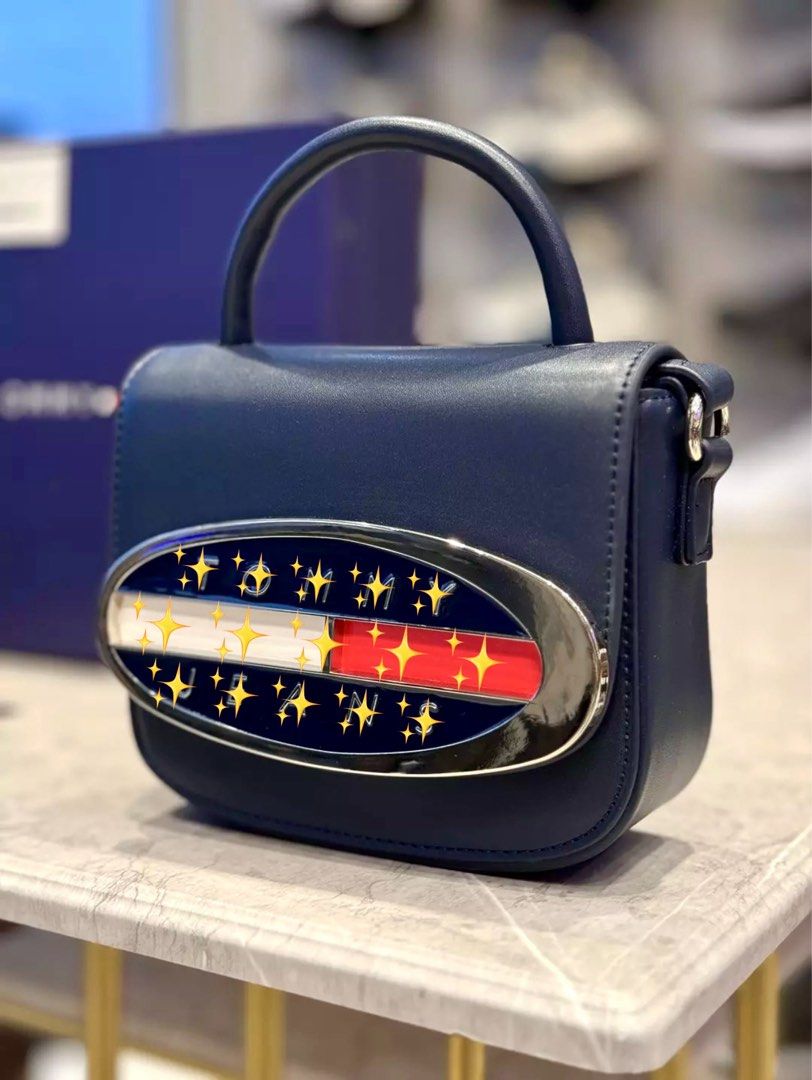 T..H.. Origin Plaque Crossover (Category: Cross-body Bags) located in Bulacan. Submitted by mykakarizza (Listing ID 1465266341, Image 1). Description: NEW✨✨ ₱700 onlyyy no box Origin Plaque Crossover Size: 15 x 17.5 x 6cm Add paperbag 100 📸 Actual pics! 🙋🏻‍♀️ ─── ✦ ─── ✦ ─── ✦ ─── ✦ ─── 🛍️ LOOKING FOR MORE RESELLERS 🛍️ ✨ Buy 3 pcs of ANY items — FREE SHIPPING NA!🚚 ✨ Buy 10 items → FREE SF + ₱50 OFF EACH! 💖 PM us for 30 pcs & up WS 🤍 #Mall