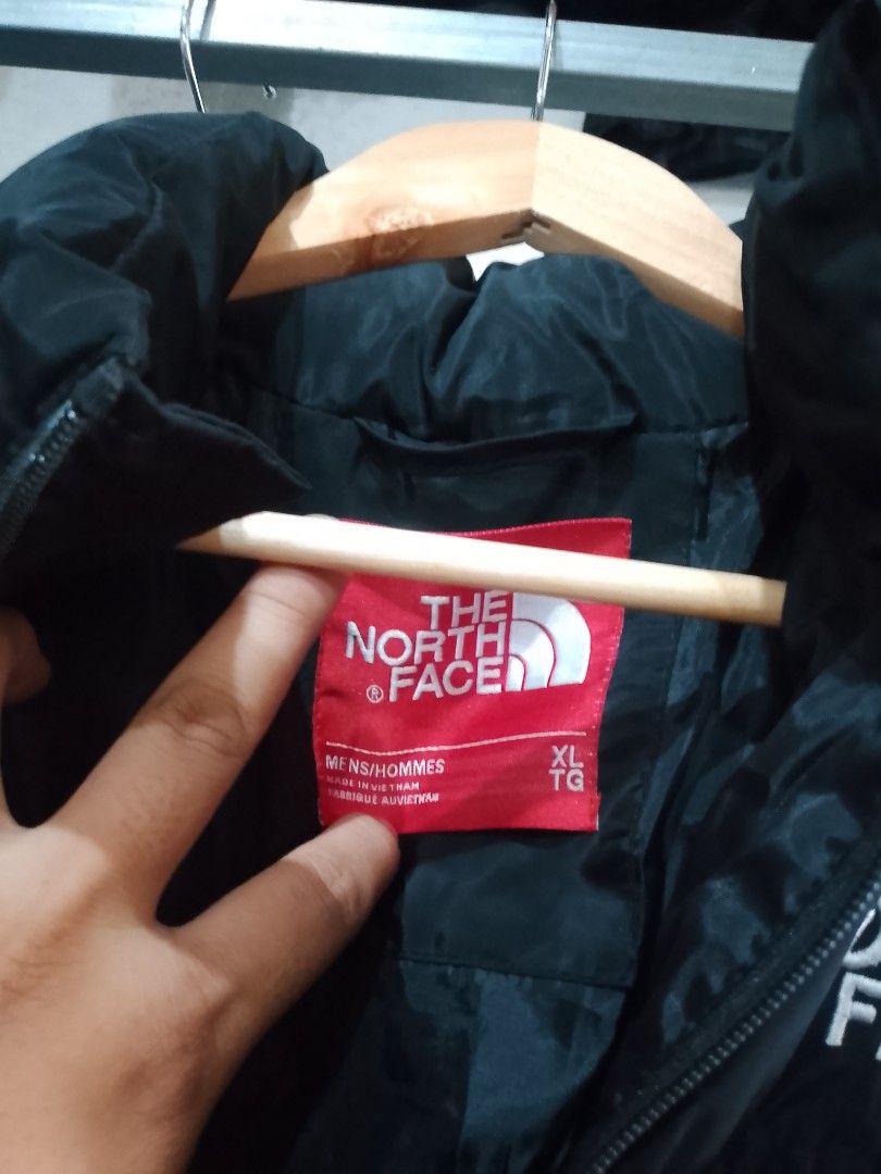 The north face (Category: Luxury Apparel) located in Aguinaldo. Submitted by johnpaulro63128 (Listing ID 1465382870, Image 3). Description: .