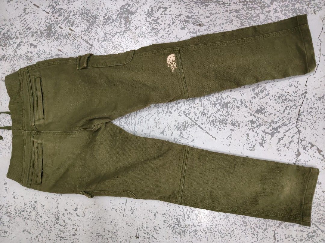 The North face 4 pocket cargo pants (Category: Babies & Kids Fashion) located in Cabadbaran. Submitted by jem1124 (Listing ID 1465202122, Image 2). Description: 24-26 waistline 31 length excellent condition No issue.