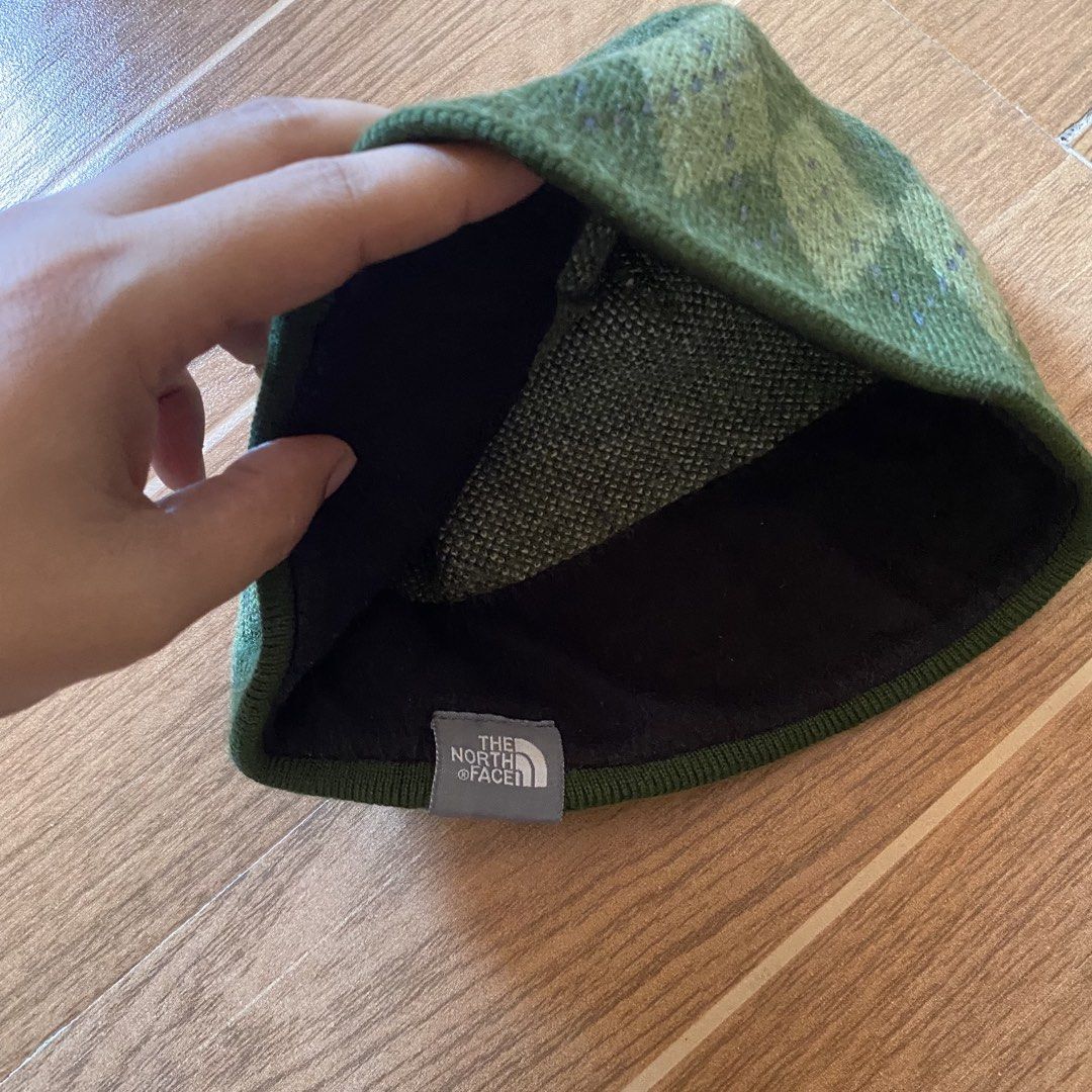 the north face beanie (Category: Beanies) located in Paete. Submitted by fat.archives (Listing ID 1465302433, Image 2). Description: fade tag width 11.
