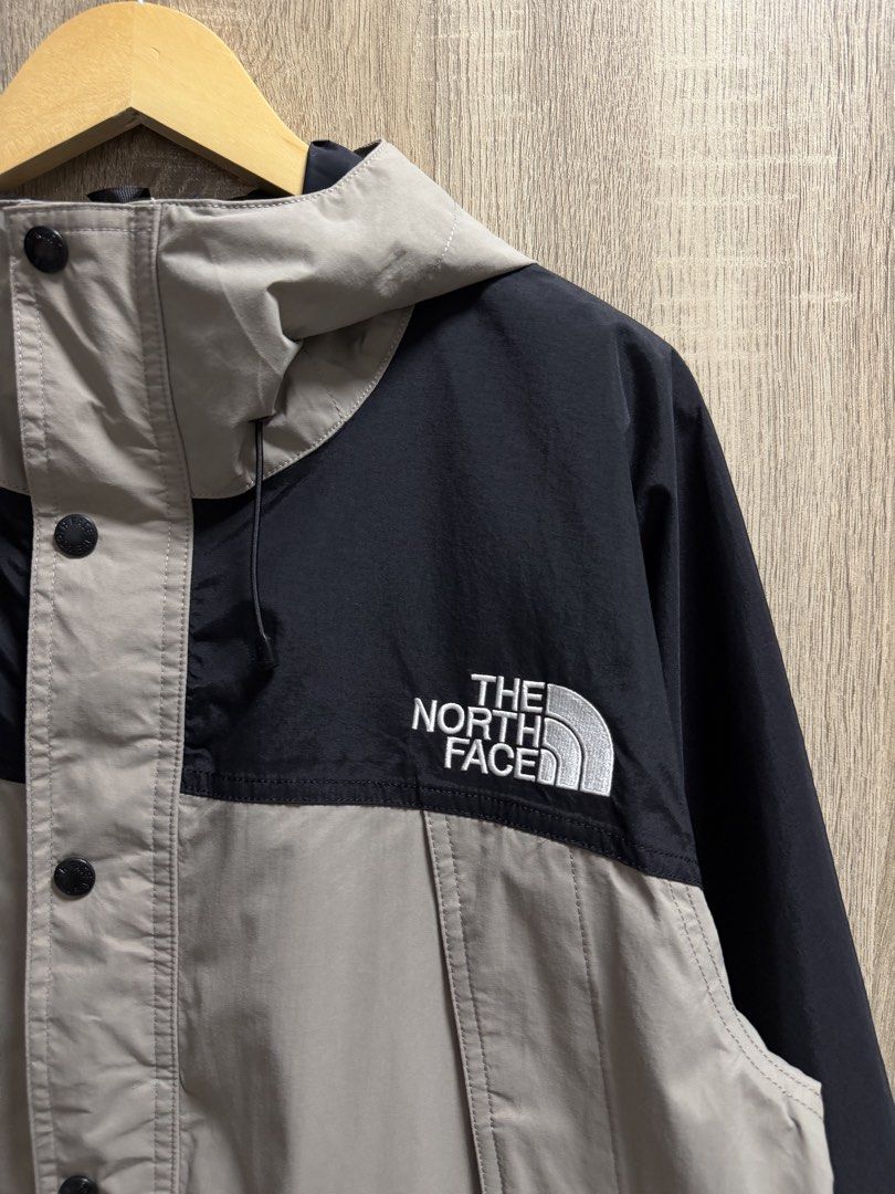 The North Face Goretex Mountain Light Jacket (Category: Coats, Jackets and Outerwear) located in Imus. Submitted by rckrmns (Listing ID 1465342273, Image 3). Description: The North Face Goretex Mountain Light Jacket Size L W- 23.5 L- 30 Good as new no issues .