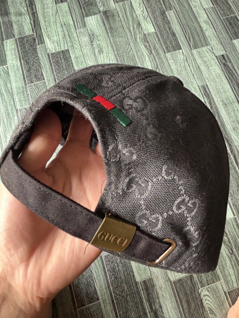 The north face Gucci (Category: Caps & Hats) located in Davao. Submitted by truepenguin_f2a806 (Listing ID 1465362338, Image 3). Description: Brandnew ✅ Authentic ✅ One item only what you see is what you get ✅ We ship nationwide 👍🏻 Strictly payment first policy 👍🏻.