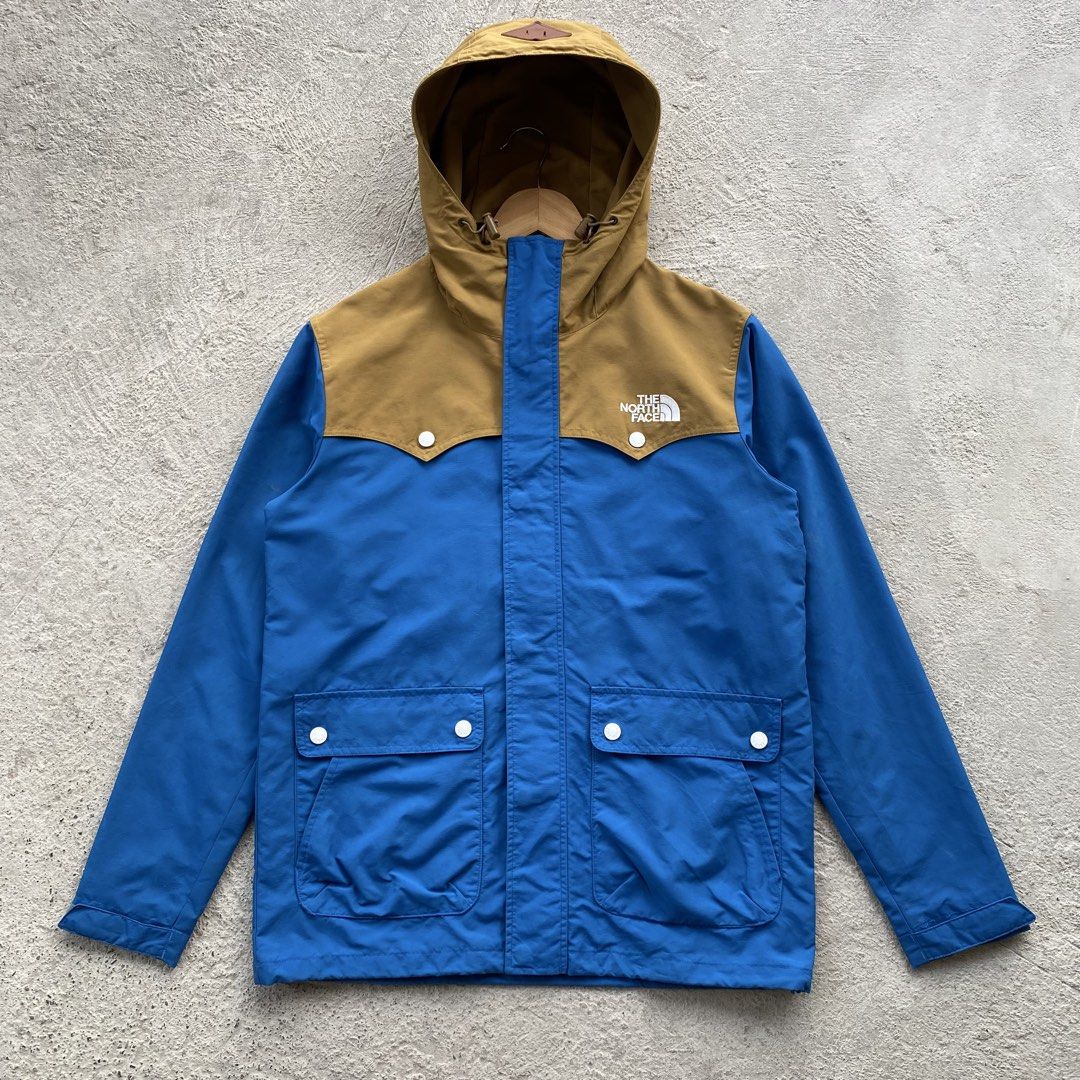 The North Face Mountain Jacket (Category: Coats, Jackets and Outerwear) located in Manila. Submitted by thrift3006 (Listing ID 1465296215, Image 1). Description: The North Face Mountain Jacket - Size small to medium 21/27 dimes Excellent condition ₱1,850+sf only🏷️ Loc baliwag bulacan 📍 Pm 📩.