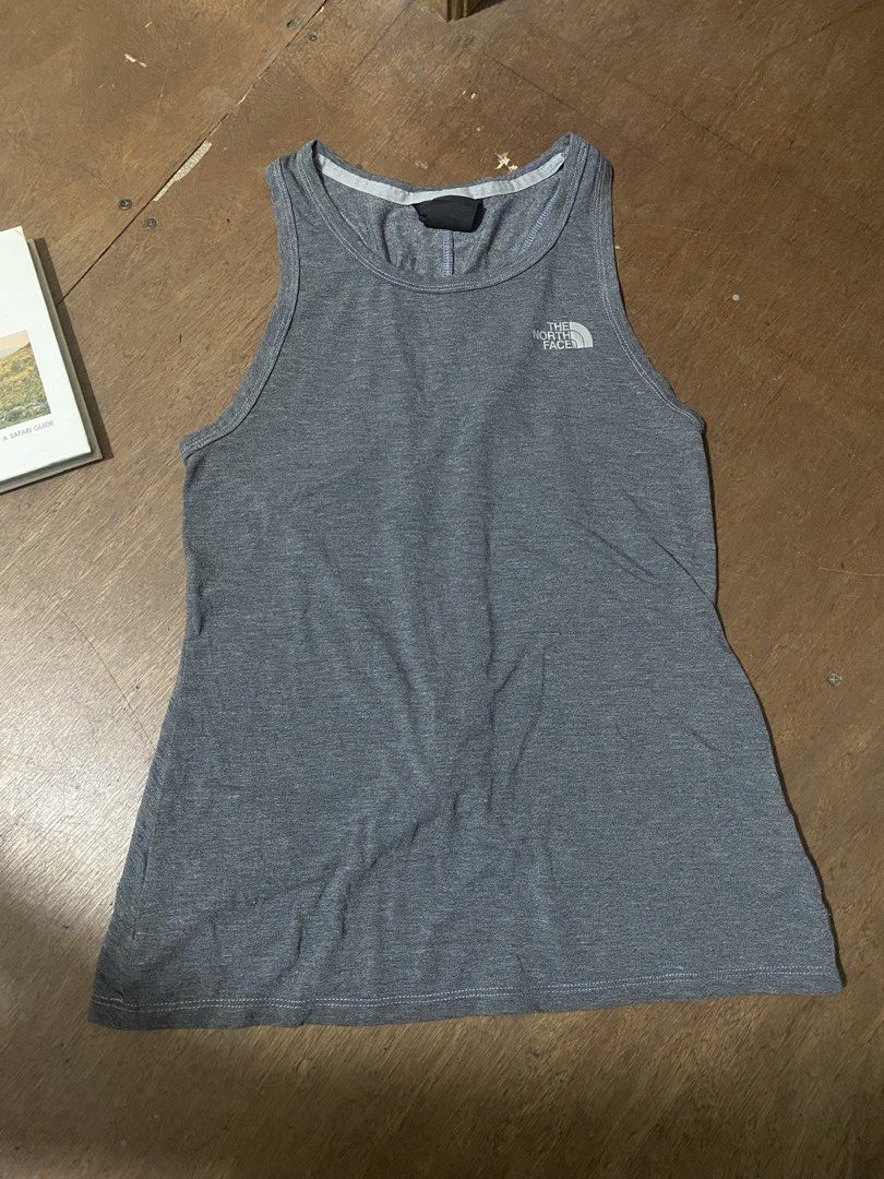 The North Face Top (Category: Activewear) located in Santa Rosa. Submitted by vicchamp (Listing ID 1465228688, Image 1). Description: .