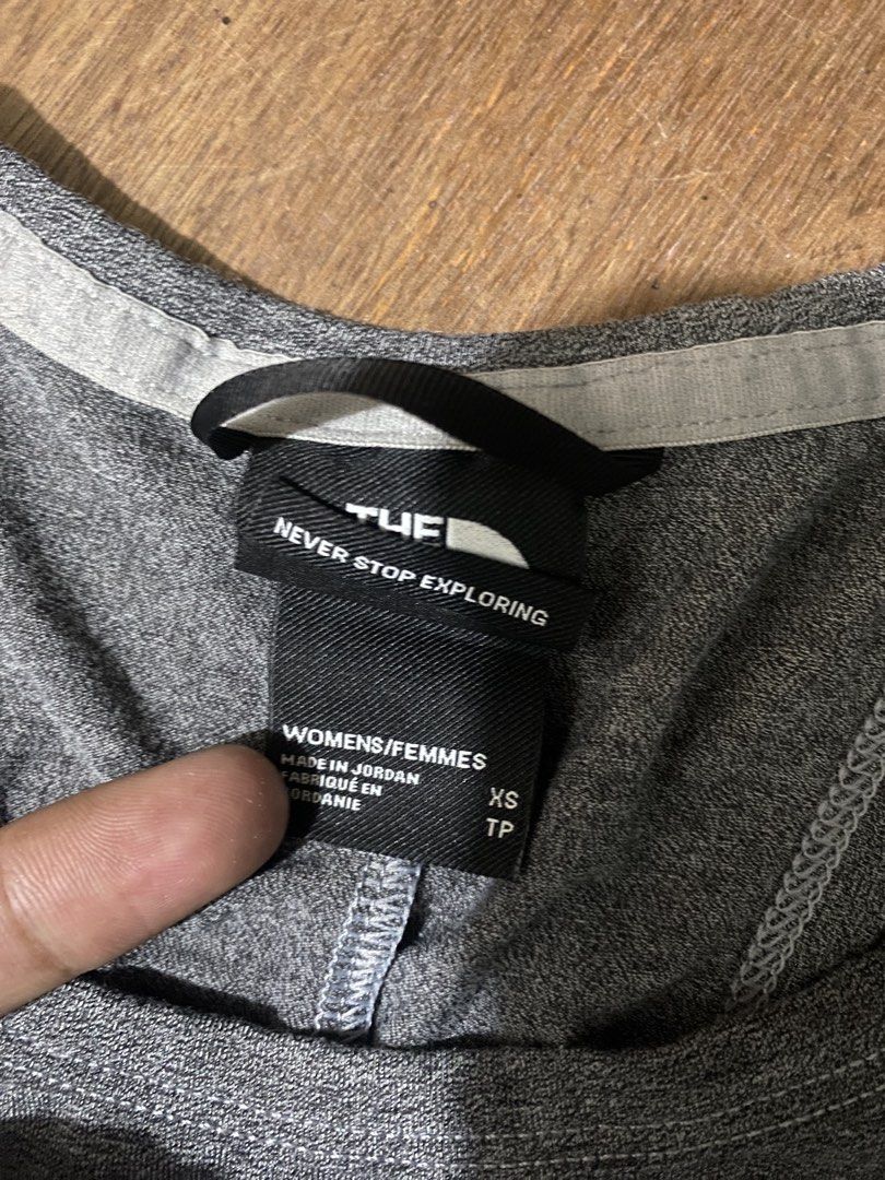 The North Face Top (Category: Activewear) located in Santa Rosa. Submitted by vicchamp (Listing ID 1465228688, Image 3). Description: .