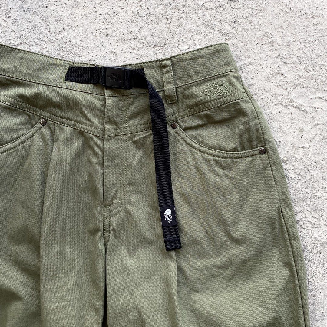 The North Face Womens Trek Pants (Category: Activewear) located in Manila. Submitted by thrift3006 (Listing ID 1465294780, Image 3). Description: The North Face Womens Trek Pants - Size 26-30w 39L No issue Excellent condition ₱1,480+sf only🏷️ Loc baliwag bulacan 📍 Pm 📩.