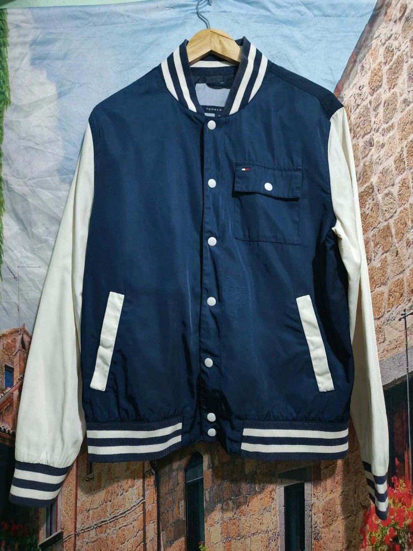 Tommy Hilfiger bomber jacket size medium (Category: Coats, Jackets and Outerwear) located in Valenzuela. Submitted by shs.by.marc (Listing ID 1465174006, Image 1). Description: Location : Karuhatan Valenzuela Dimes : 22w x 26L.