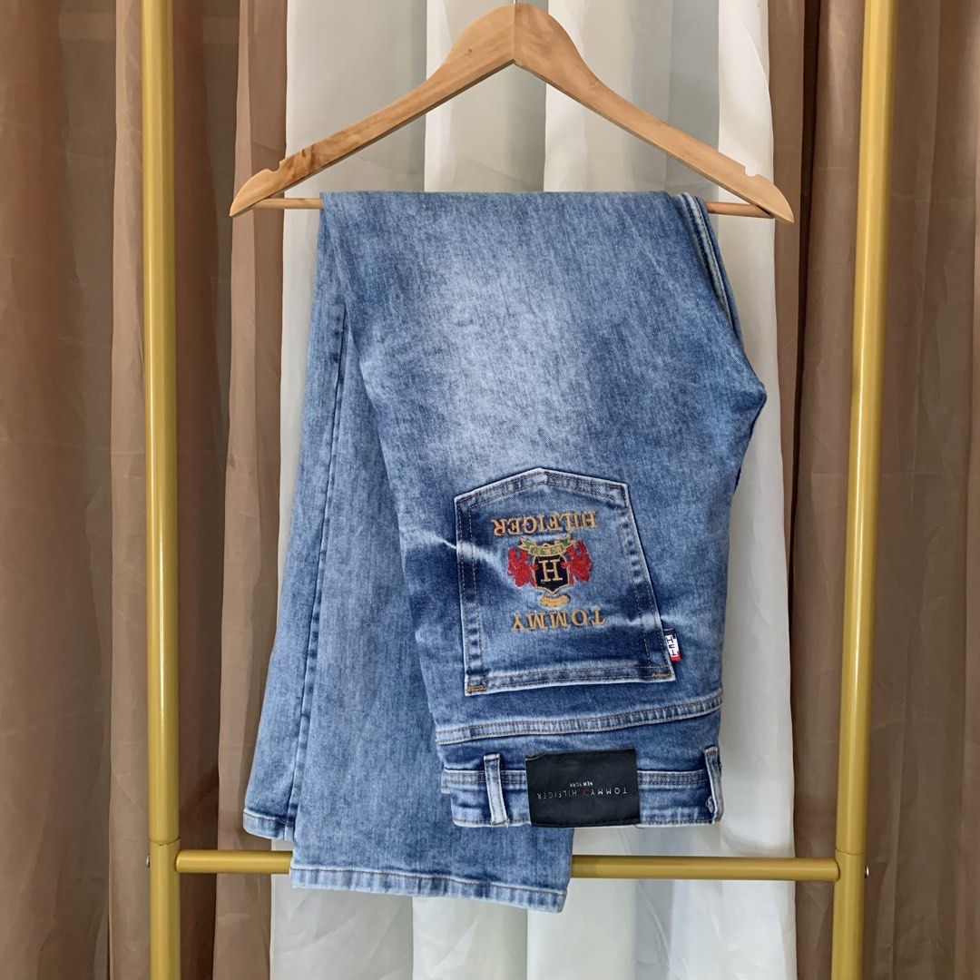 TOMMY HILFIGER WASHED DENIM PANTS (Category: Jeans) located in Binalonan. Submitted by thrift_on2022 (Listing ID 1465220569, Image 1). Description: W - 36 L - 41 Hem - 9 Excellent condition✅.