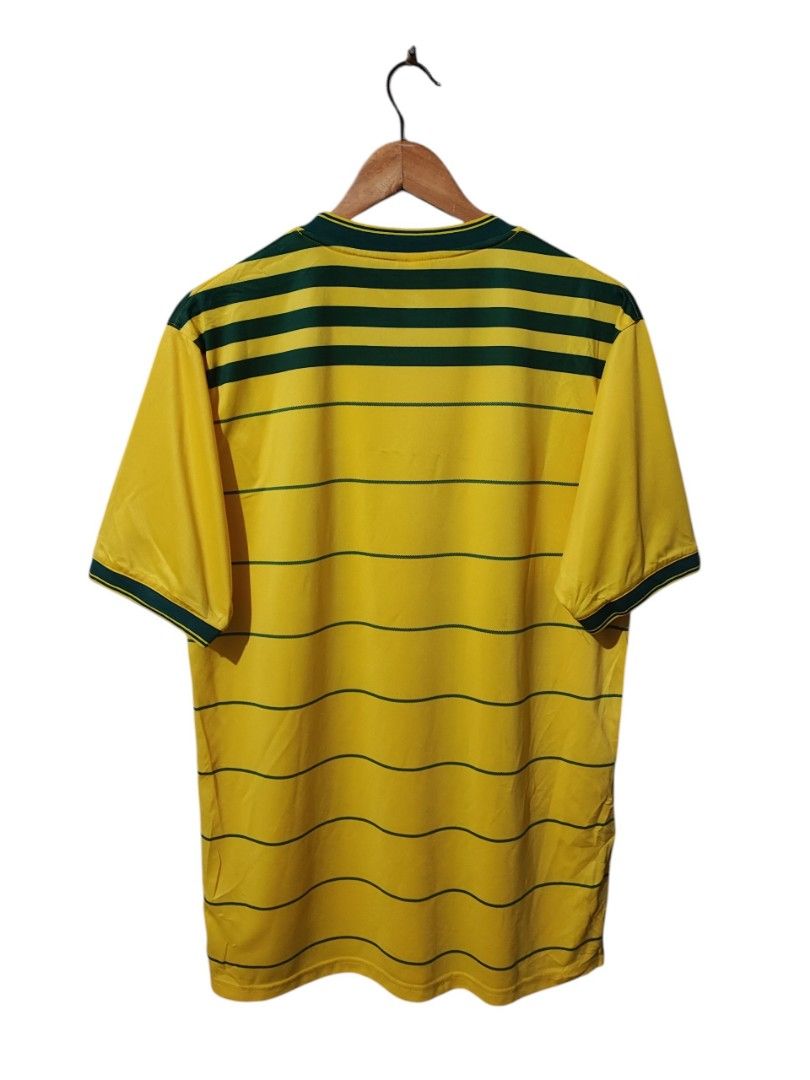 TOPPER BRAZIL 1984 HOME JERSEY (Category: Activewear) located in Iloilo. Submitted by gooddimes (Listing ID 1465290325, Image 2). Description: Topper Brazil 1984 Home Jersey Embroidered Topper Logo Patch CBF Brazil Logo Size on tag: Large Dimes: 21Wx30L Issue/s: Minimal print transfer and minimal hairlines Color rate: 10/10 Still in Excellent condition ₱850 Reminders: - All items are thrifted, please manage your expectations - Color may vary due 