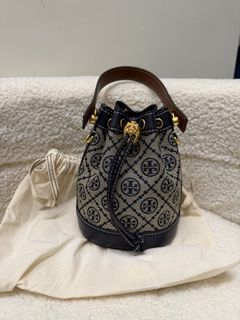 (Category: ) located in . Submitted by heypreloved_me (Listing ID 1465303577, Image 1). Description: .