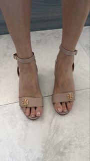 （分類：）位於 。 由 vanessavkee 提交（商品編號 1465223216，圖片 1）。簡介： 。