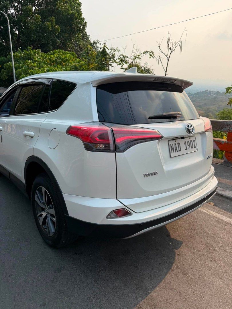 Toyota Rav4 2.0 (A) (Category: Used Cars) located in Manila. Submitted by malcolm_169 (Listing ID 1465179510, Image 3). Description: 2017 Toyota Rav 4 Automatic Nothing to fix 70k odo Ice cold aircon Rfs: upgrading to pickup for business Contact no. 09171478656.