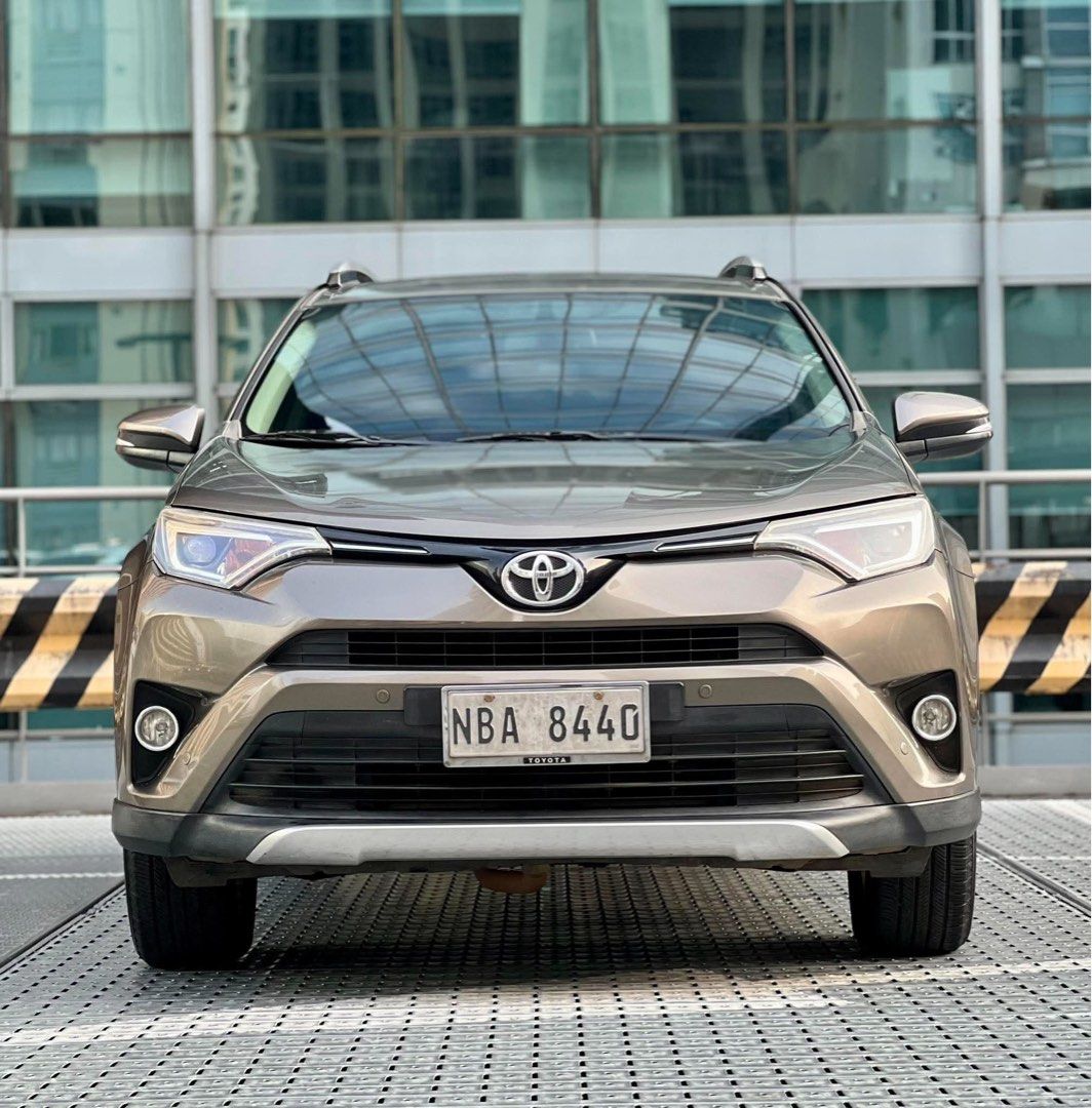 Toyota Rav4 4x2 Auto (Category: Used Cars) located in Makati City. Submitted by allcarsbymissjun (Listing ID 1465200165, Image 2). Description: 2017 Toyota Rav4 a/t premium 🔥152K ALL-IN CASHOUT🔥 Php 658,000 only!✅ Cash, financing & trade-in Estimated Computation 🔥Cashout: 152K all-in*🔥 (Chattel & Insurance included) 2yrs - 31,414 3yrs - 22,698 4yrs - 18,822 *Higher cashout will lower monthly amortization 1st owned Automatic transmission 51k m