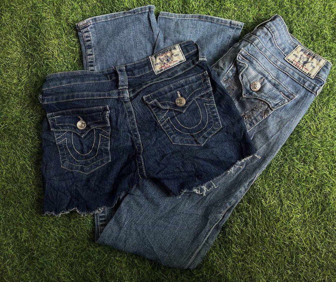 TRUE RELIGION SHORT & JEANS (ASPACK) (Category: Shorts) located in Carcar. Submitted by thrift_kidd (Listing ID 1465208215, Image 1). Description: Size: 26-27 on tag Actual 30 Excellent both.