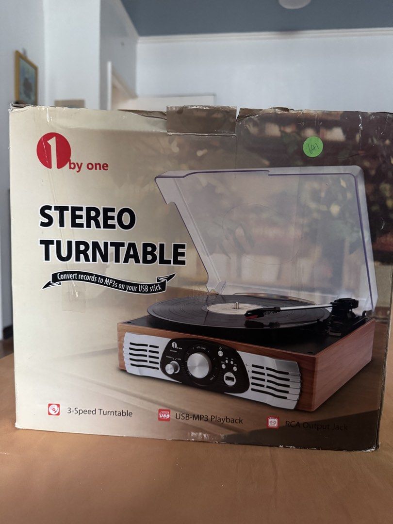 Turntable Stereo (Category: Portable Music Players) located in Lipa City. Submitted by evap1122 (Listing ID 1465192278, Image 1). Description: Stereo Turntable, 3 speed, phone to mp3 recording, can copy your old vinyl record into usb and play..
