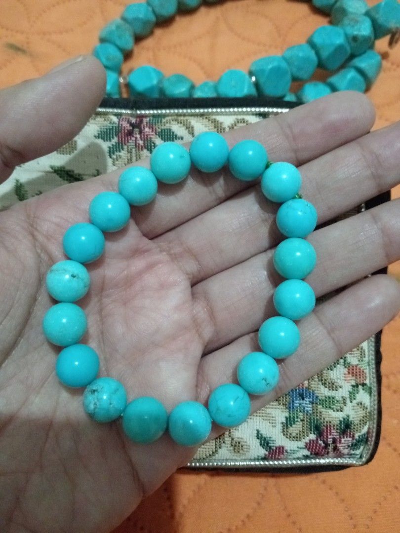 Turquiose stone bracelet (Category: Precious Stones) located in Batangas. Submitted by girlmeetspurple (Listing ID 1465326934, Image 2). Description: 10mm.