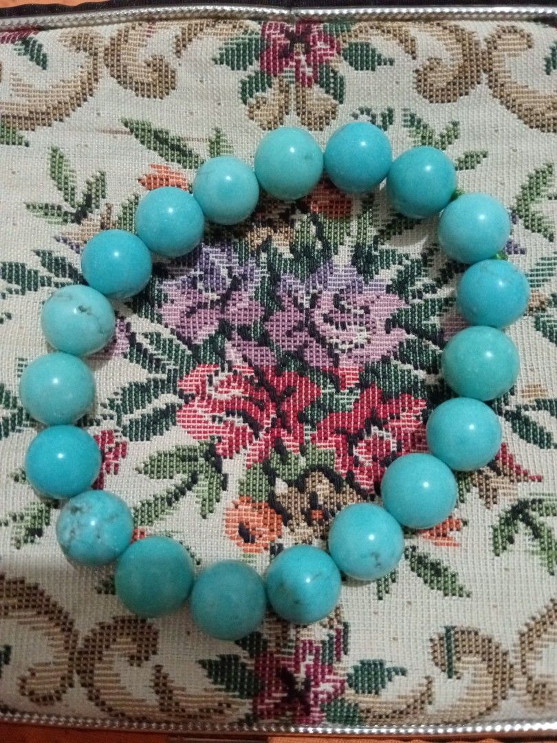 Turquiose stone bracelet (Category: Precious Stones) located in Batangas. Submitted by girlmeetspurple (Listing ID 1465326934, Image 1). Description: 10mm.