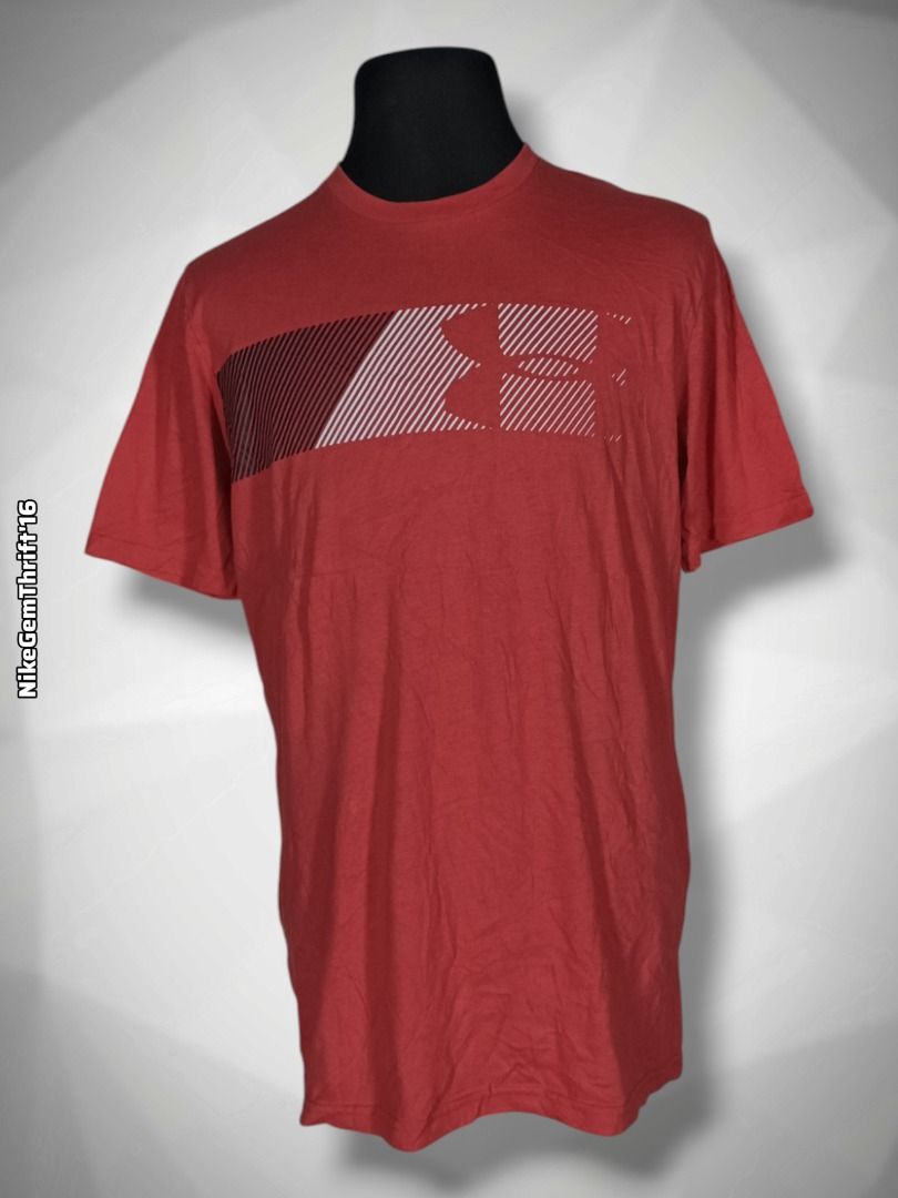 Under Armour (Category: Tshirts & Polo Shirts ) located in Santa Cruz. Submitted by nikegemthrift2016 (Listing ID 1465212086, Image 1). Description: Under Armour Medium (L28 x W21) Excellent 350 plus sf.