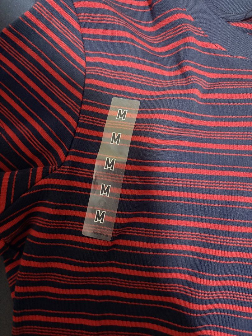 Uniqlo Baby Tee - Medium (Category: Shirts) located in Bacolod City. Submitted by starrystarry.night08 (Listing ID 1465223022, Image 3). Description: hi! selling this brand new Uniqlo baby tee shirt 🤍 reason for selling: hindi kasya sa family member ko 🥹 ✨ brand new with tag ✨ never worn dm me if interested! 💌.