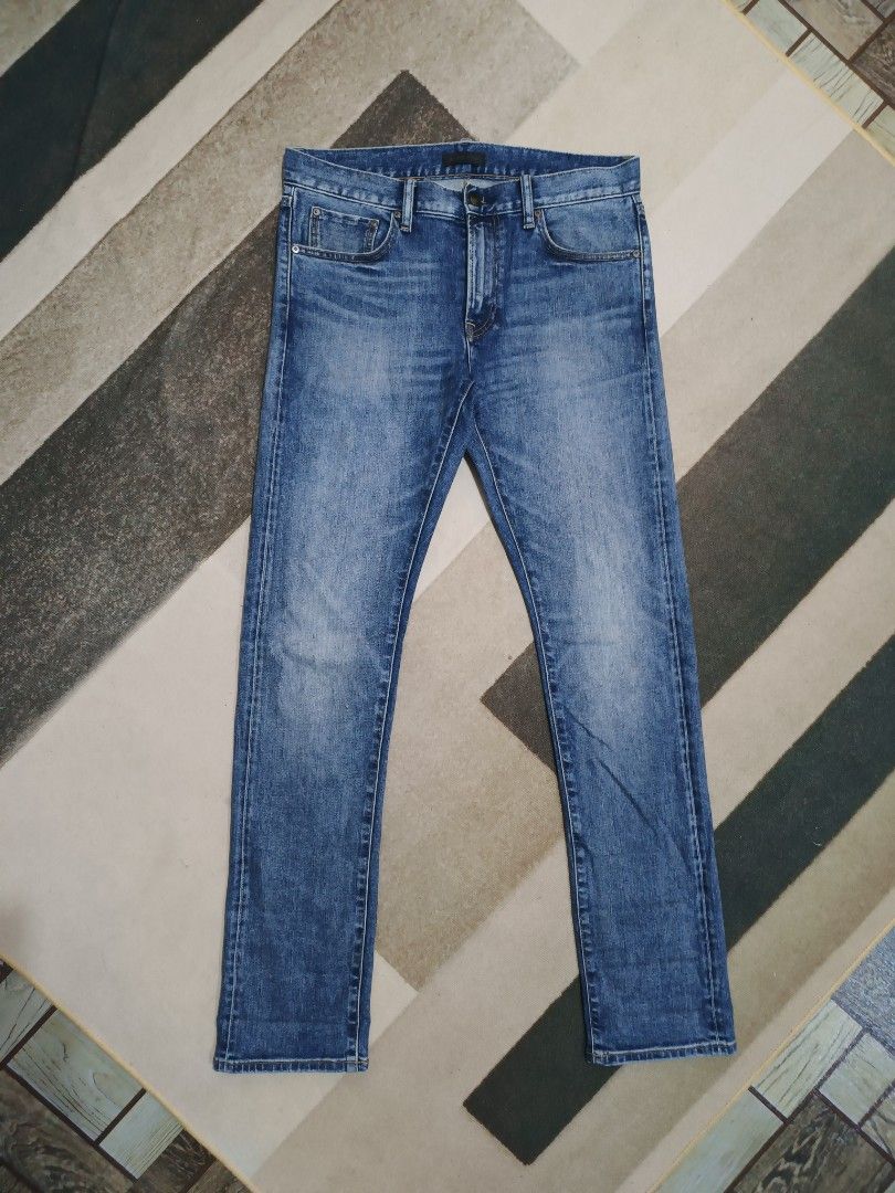 AUTHENTIC 💯 Uniqlo Selvedge Jeans Denim Pants (Category: Jeans) located in Manila. Submitted by juancho.ac (Listing ID 1465291861, Image 2). Description: Uniqlo SELVEDGE Jeans Size 32 Excellent Condition 10/10 No hidden issues .